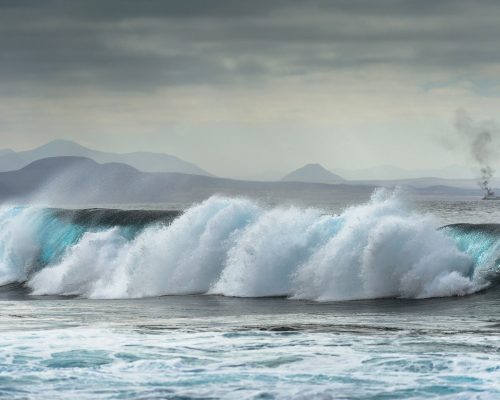 wave-282695_1920